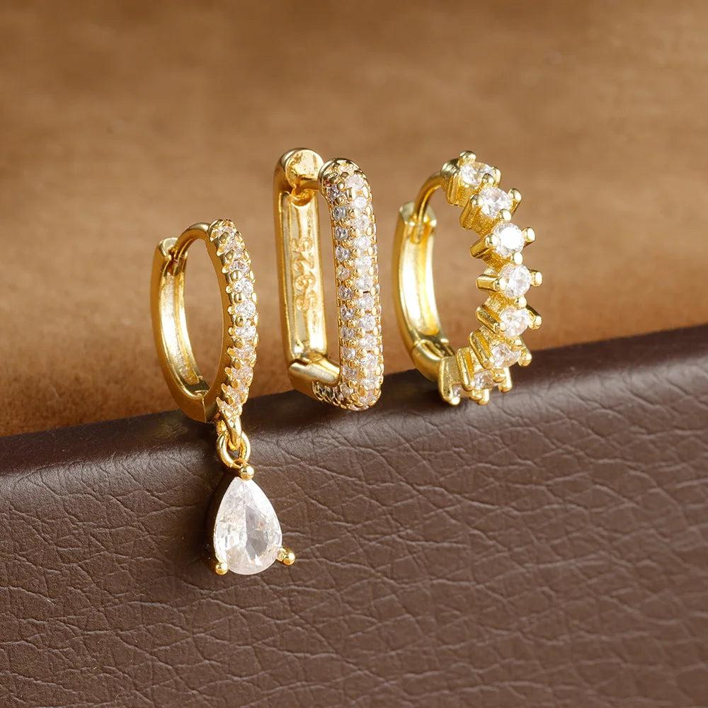 Set de 3 boucles d’oreilles géométriques en forme de U – Style vintage doré